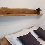 Apartment Hani *